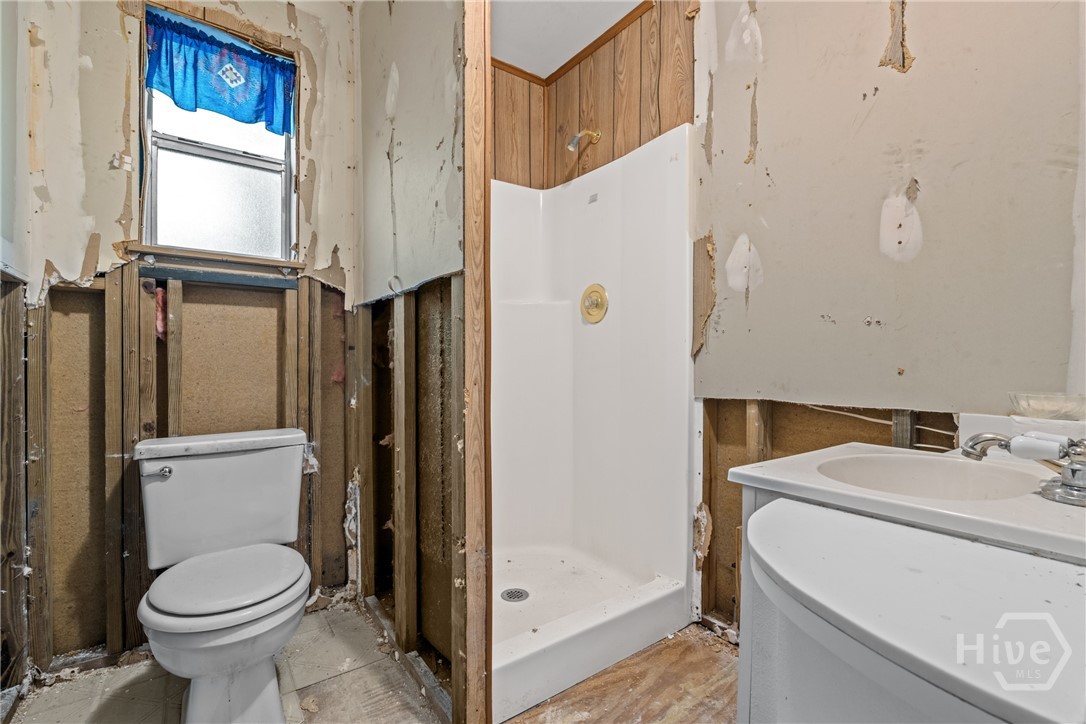 628 Riverside Drive Property Photo 17