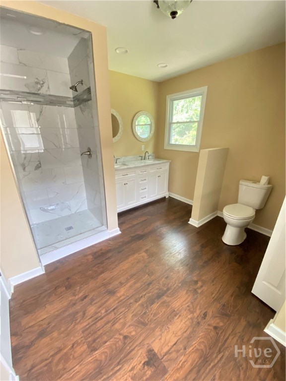 1302 E 70th Street Property Photo 10