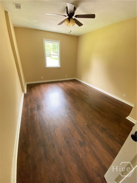 1302 E 70th Street Property Photo 12