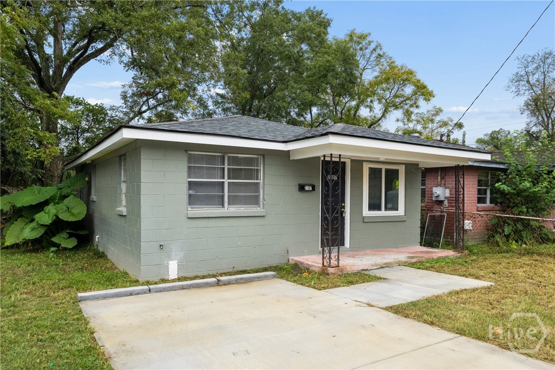 2107 Augusta Avenue Property Photo 1