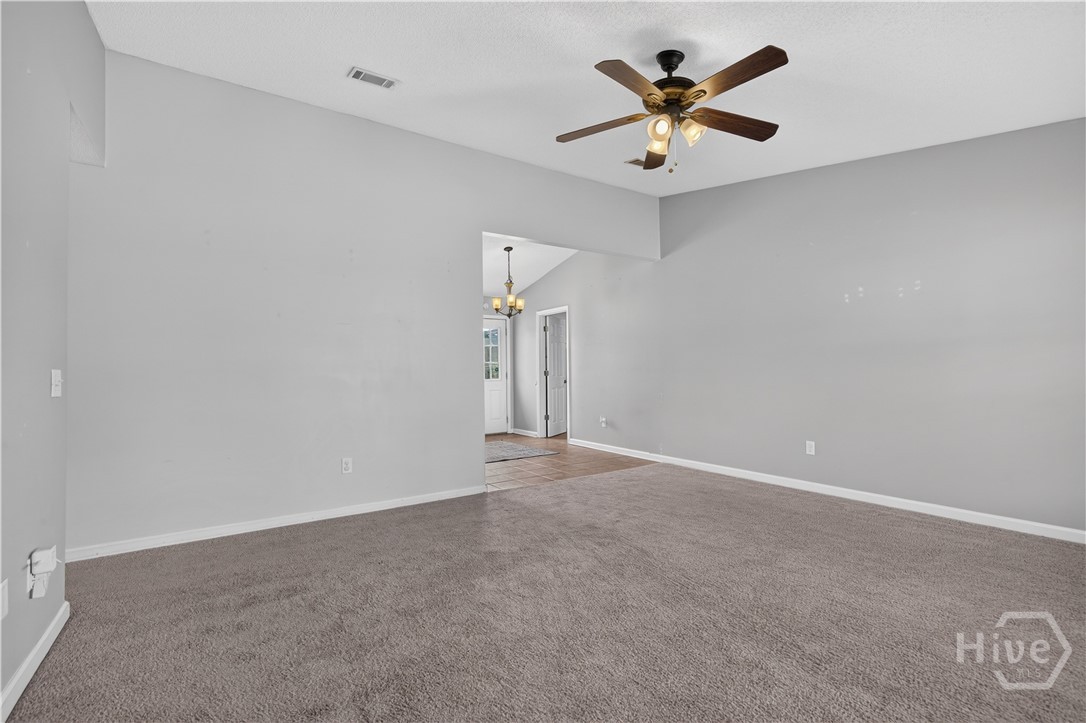 1244 Chinook Way Property Photo 6