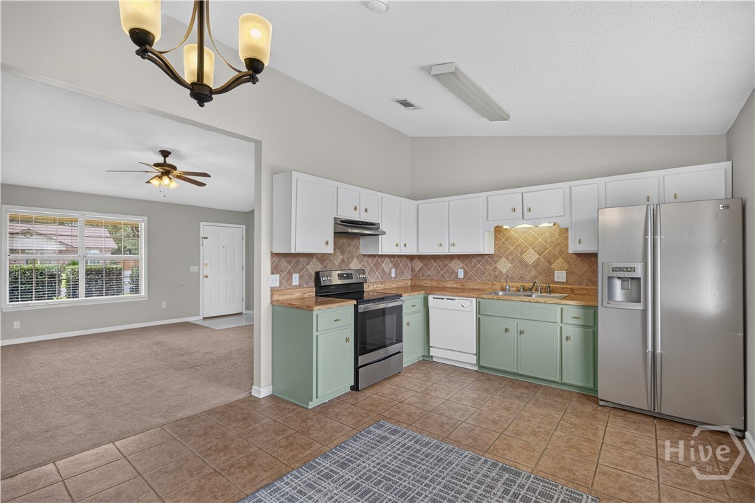 1244 Chinook Way Property Photo 10