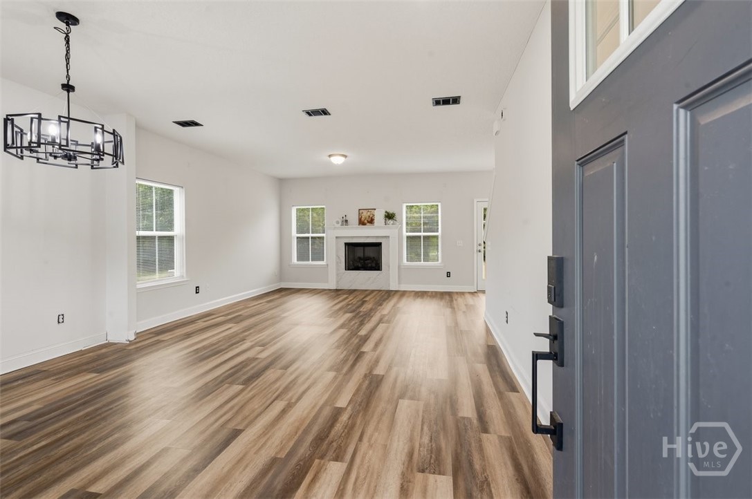 870 Meloney Drive Property Photo 3