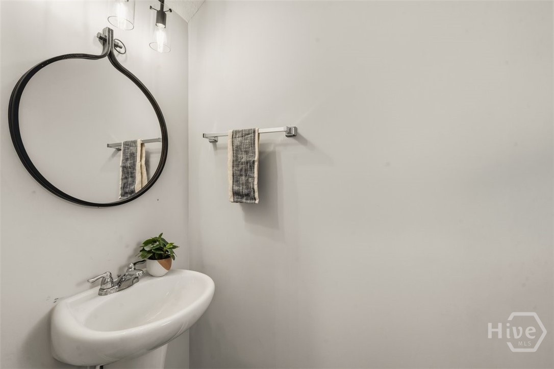870 Meloney Drive Property Photo 12