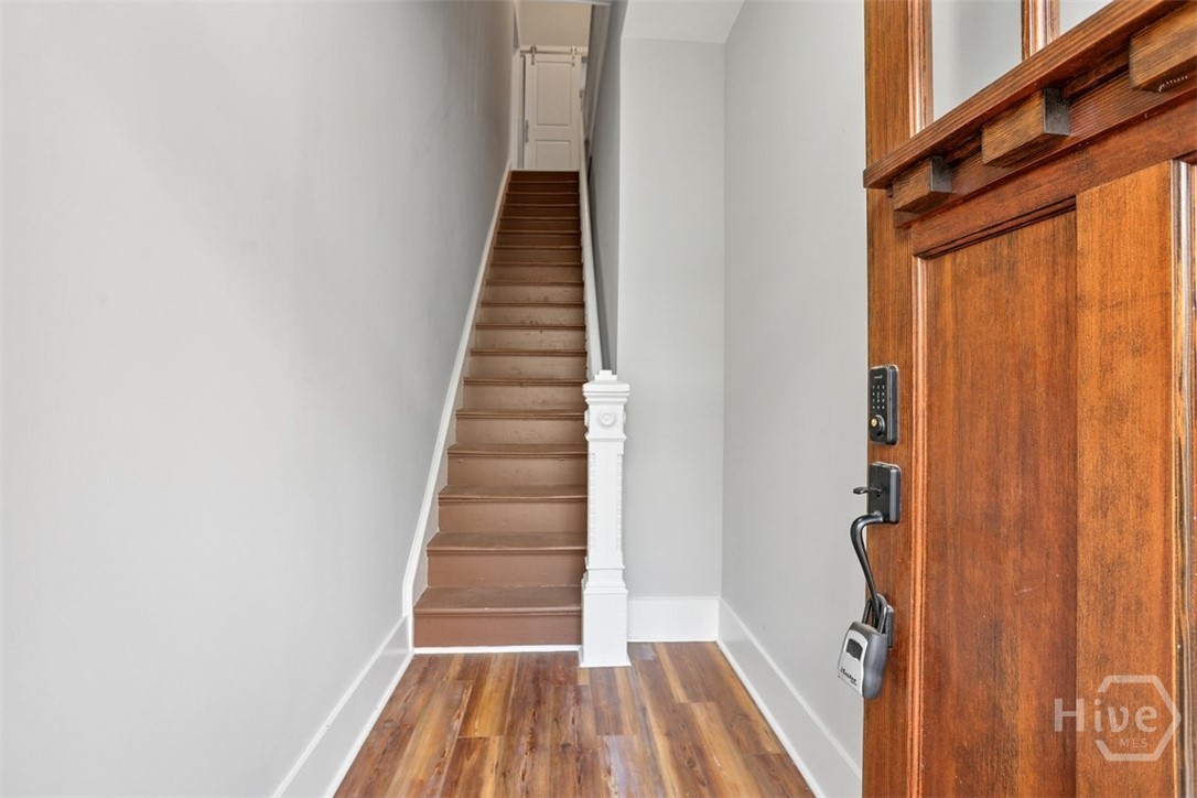 537 E Congress Street A & B Property Photo 5