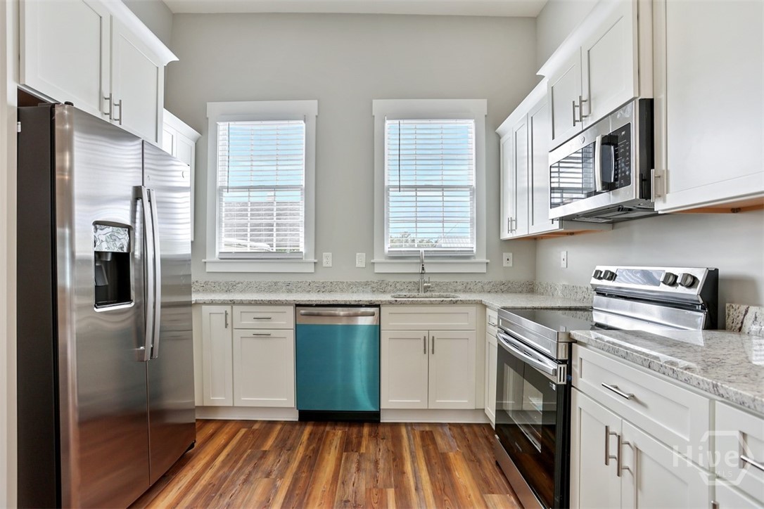 537 E Congress Street A & B Property Photo 10