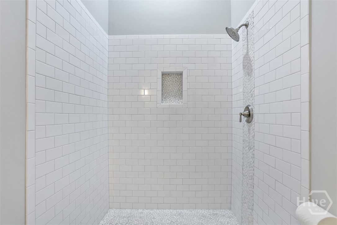 537 E Congress Street A & B Property Photo 24