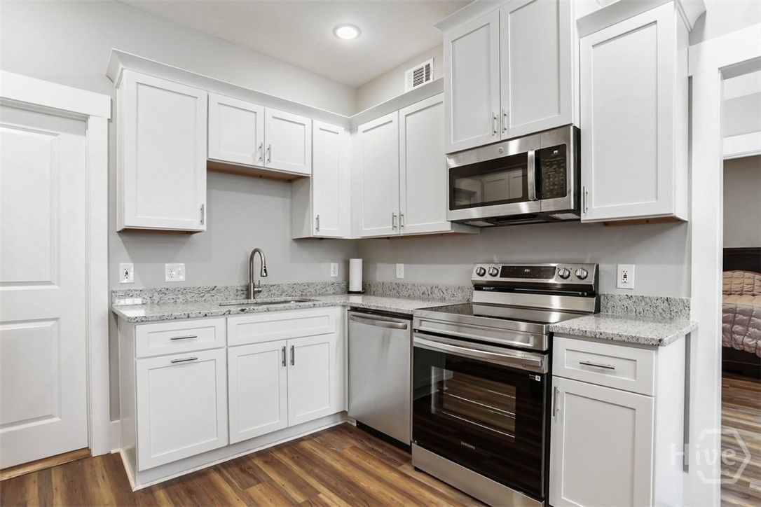 537 E Congress Street A & B Property Photo 39
