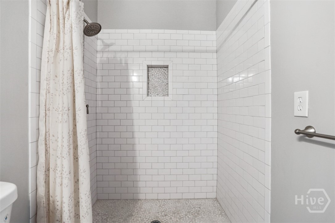 537 E Congress Street A & B Property Photo 52