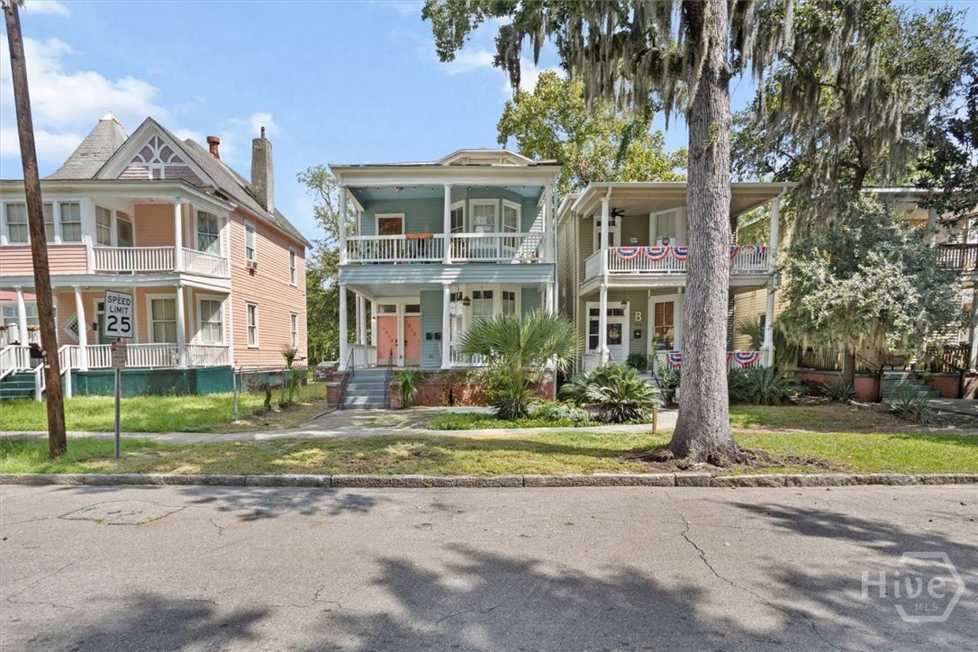 1012 E Park Avenue Property Photo 1
