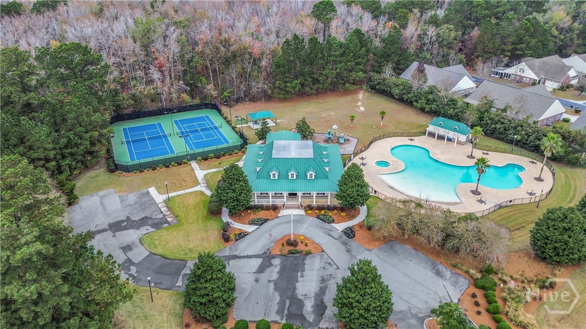 177 Como Drive Property Photo 4