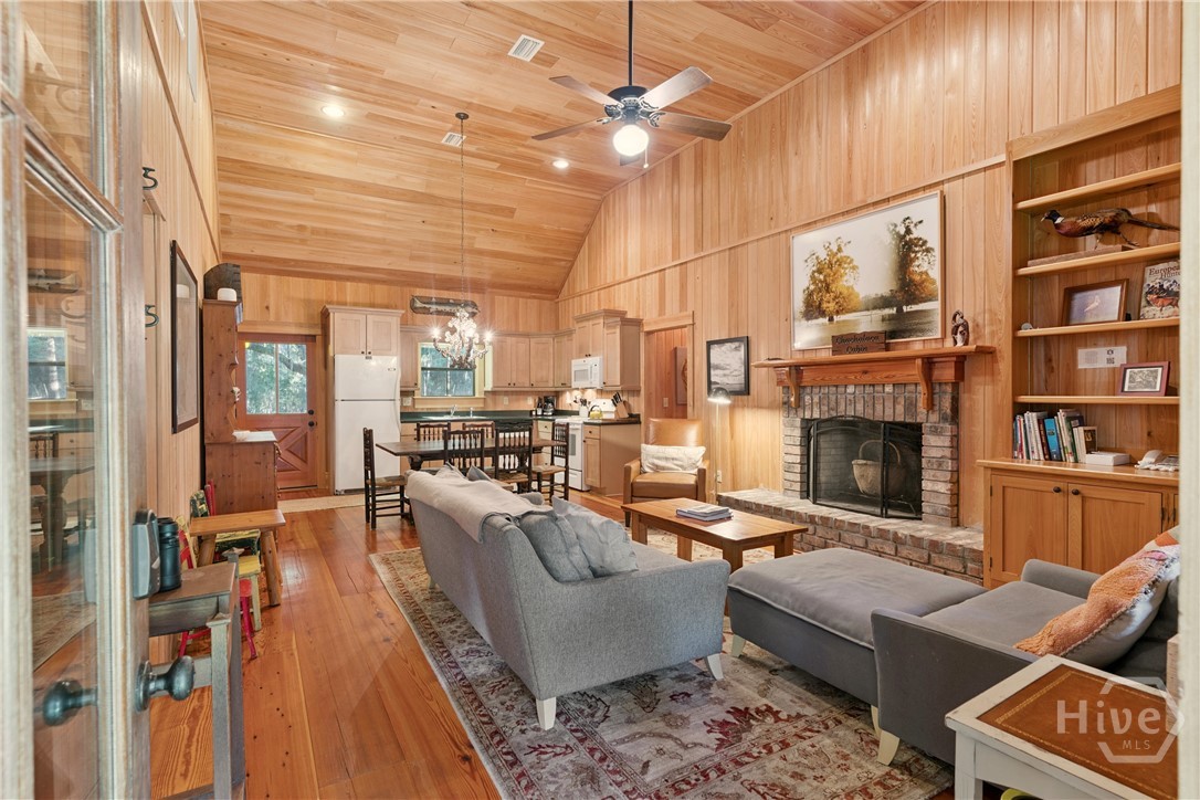 1306 Walker Road Property Photo 7