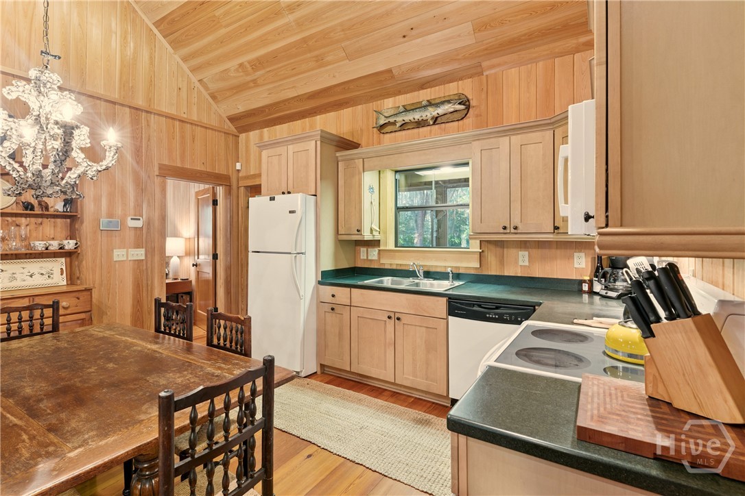 1306 Walker Road Property Photo 9