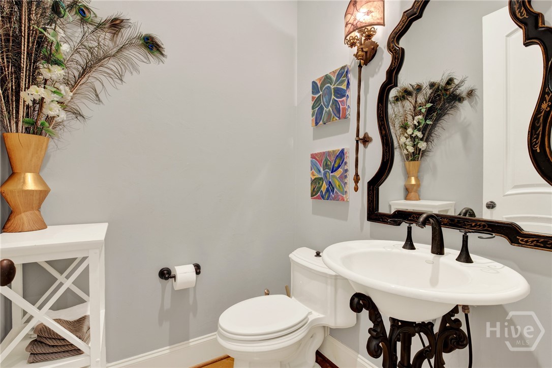 27 Shore Road Property Photo 10