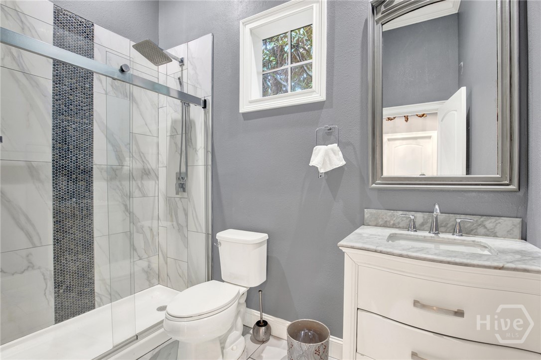 27 Shore Road Property Photo 36