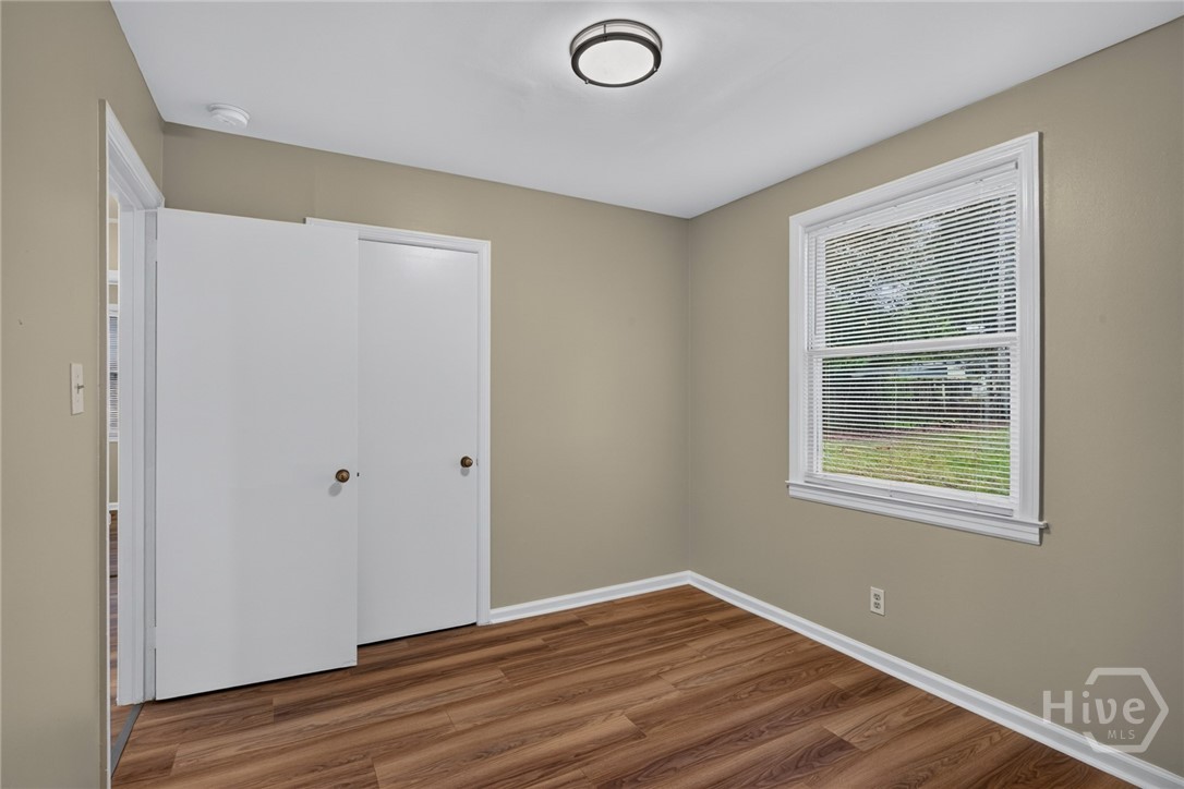 8601 Cresthill Avenue Property Photo 13