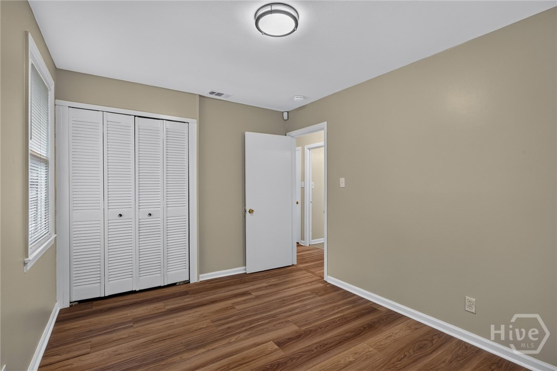8601 Cresthill Avenue Property Photo 21