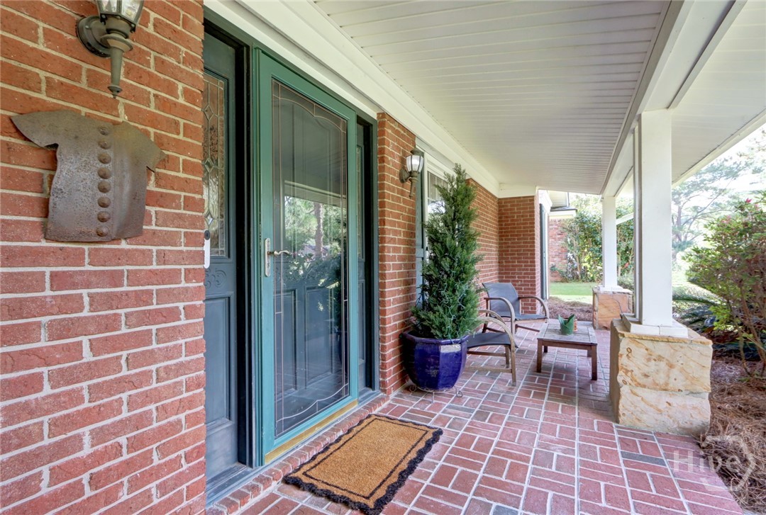 13104 Largo Drive Property Photo 4