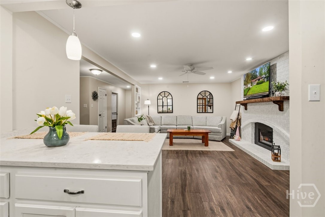 4 Saint Moritz Court Property Photo 12