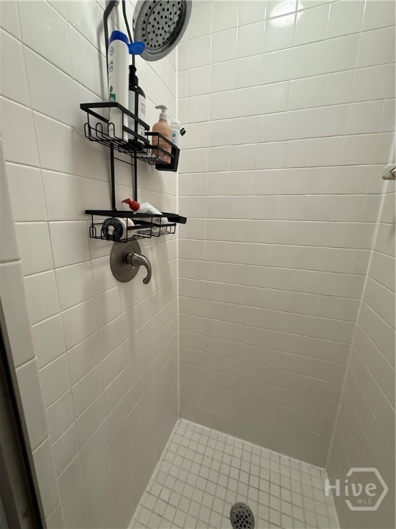 144 Arlington Court Property Photo 22