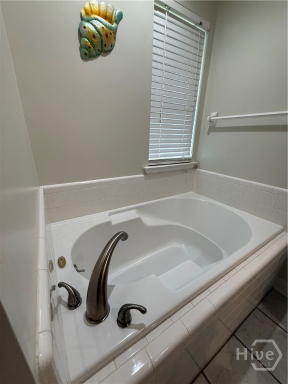 144 Arlington Court Property Photo 23