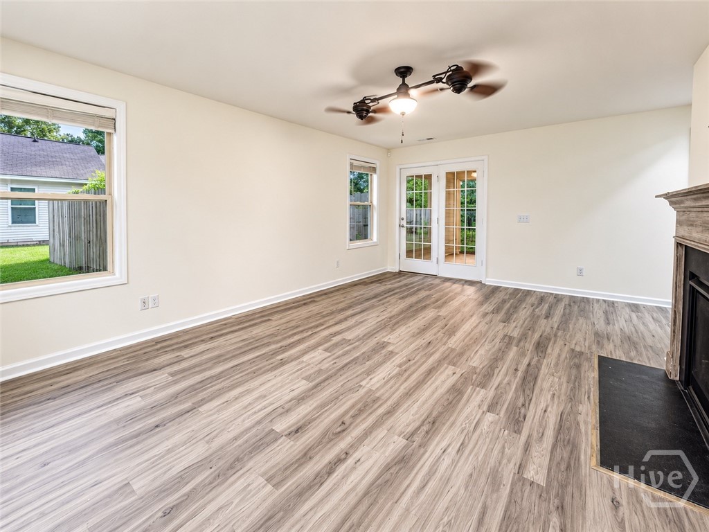 6 Easy Street Property Photo 3