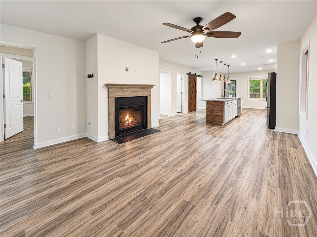 6 Easy Street Property Photo 6