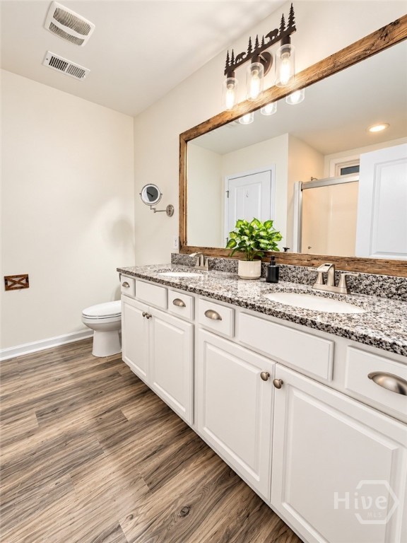 6 Easy Street Property Photo 14