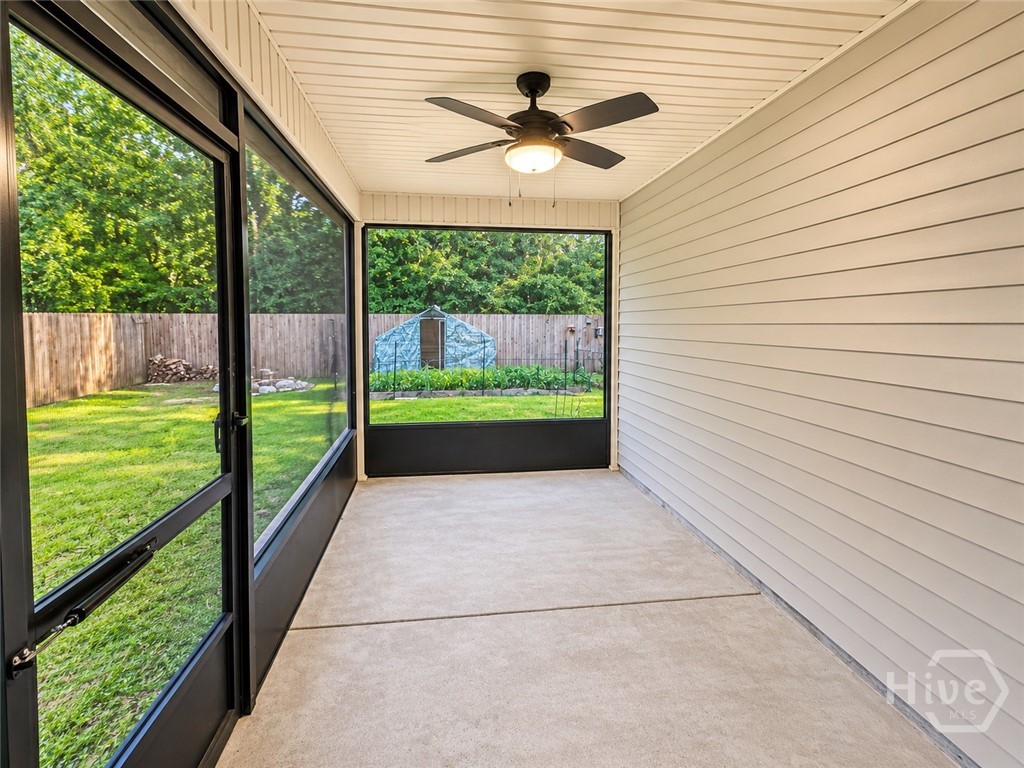 6 Easy Street Property Photo 18