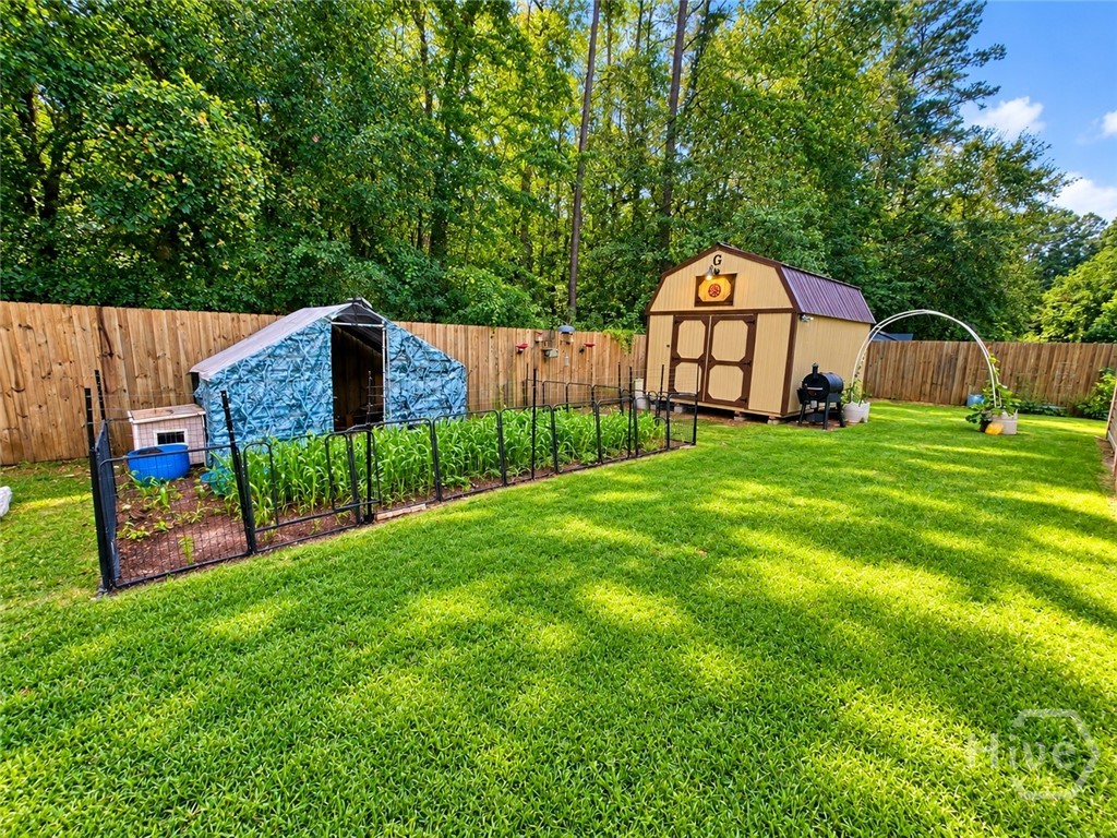 6 Easy Street Property Photo 22