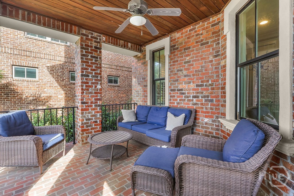 444 Altamaha Street Property Photo 8
