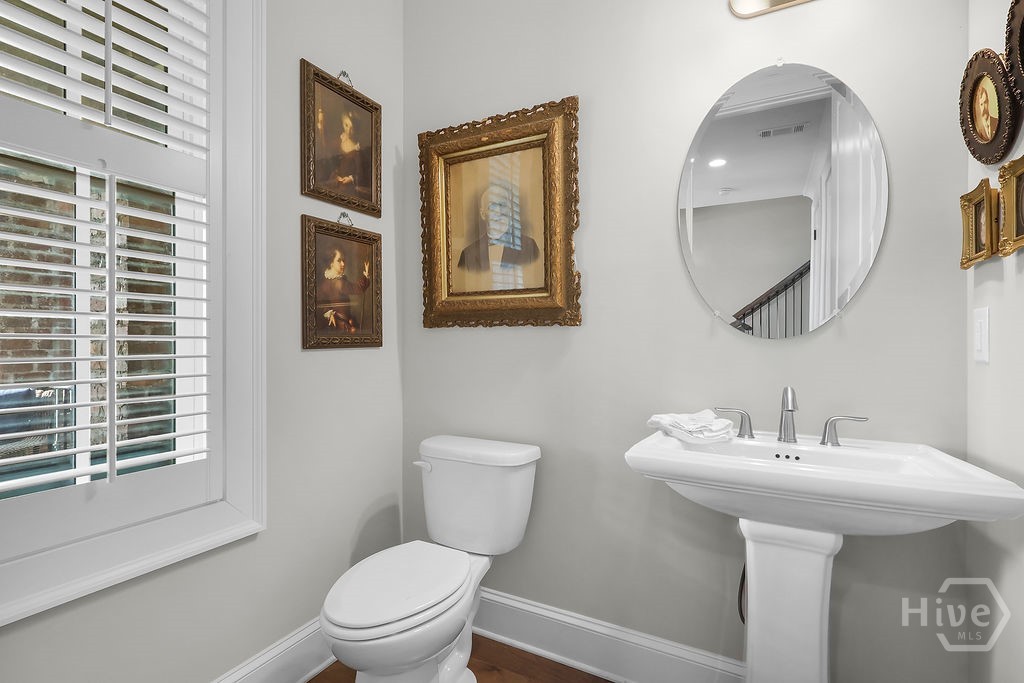 444 Altamaha Street Property Photo 11
