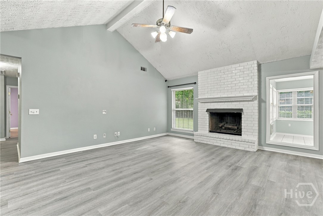 228 Davis Road Property Photo 8
