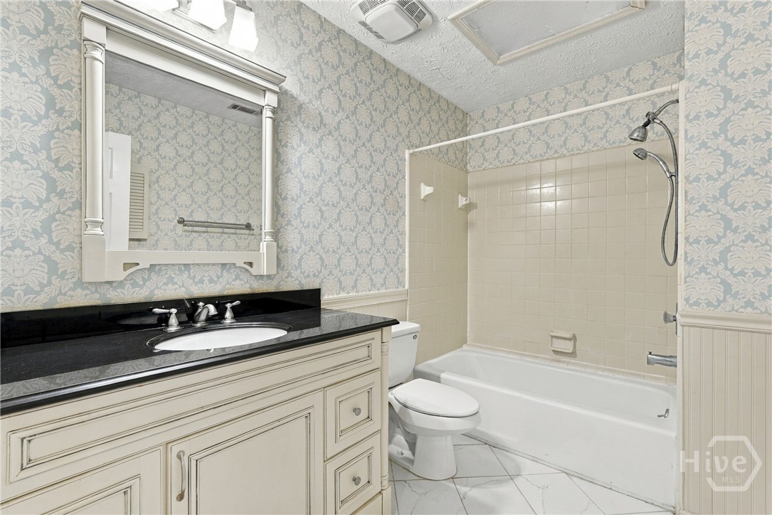 228 Davis Road Property Photo 31