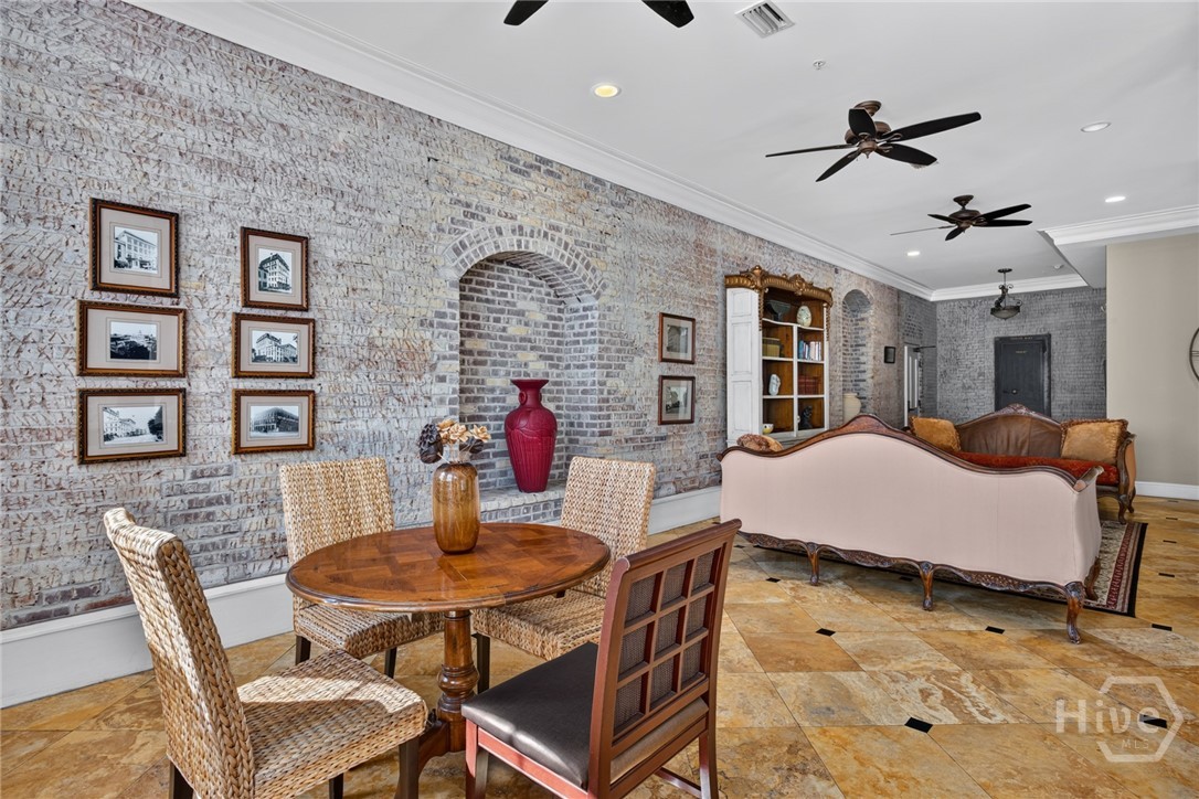 5 Whitaker Street 401 Property Photo 6