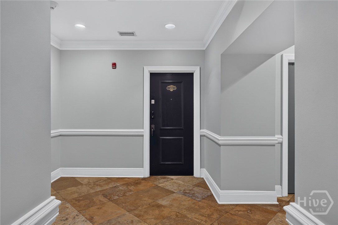 5 Whitaker Street 401 Property Photo 11