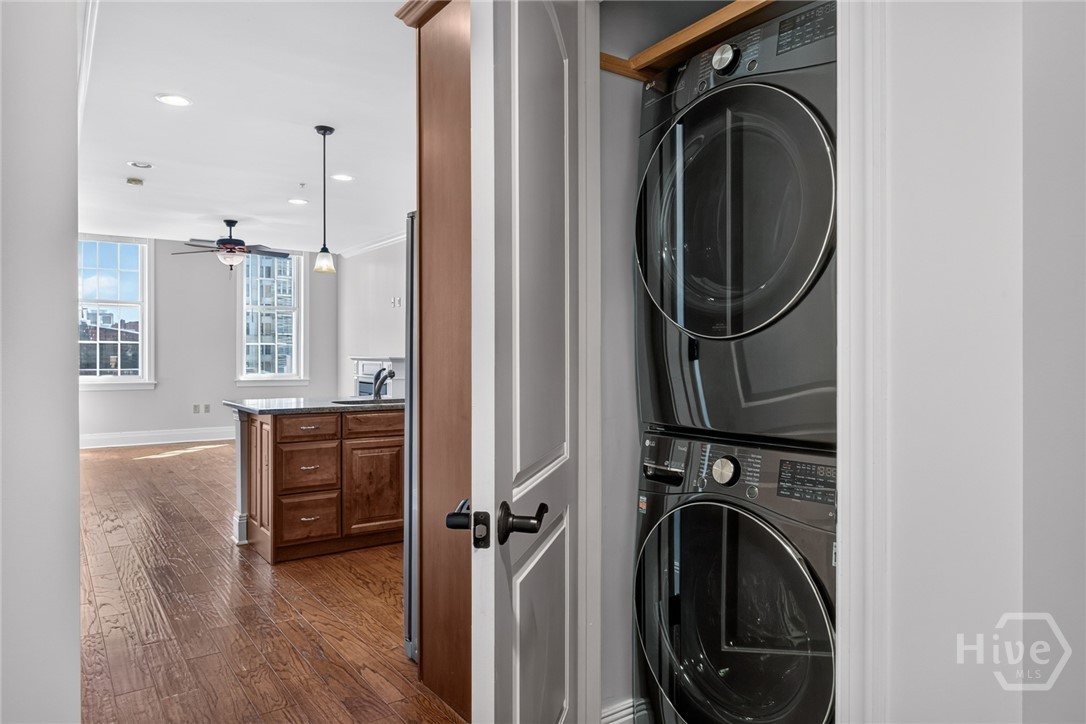 5 Whitaker Street 401 Property Photo 12