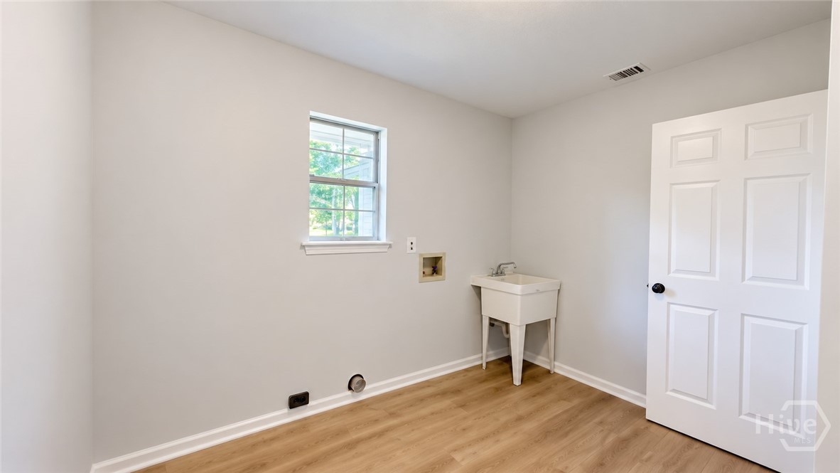 124 Dearborn Drive Property Photo 11