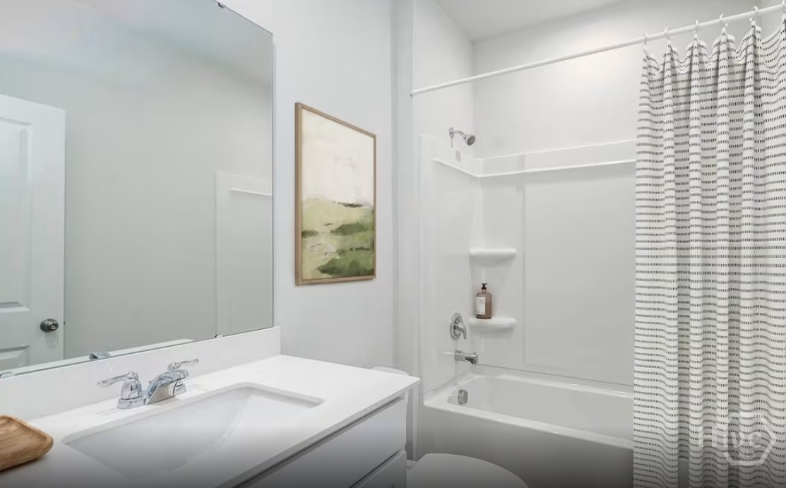 140 Elwood Road Property Photo 8
