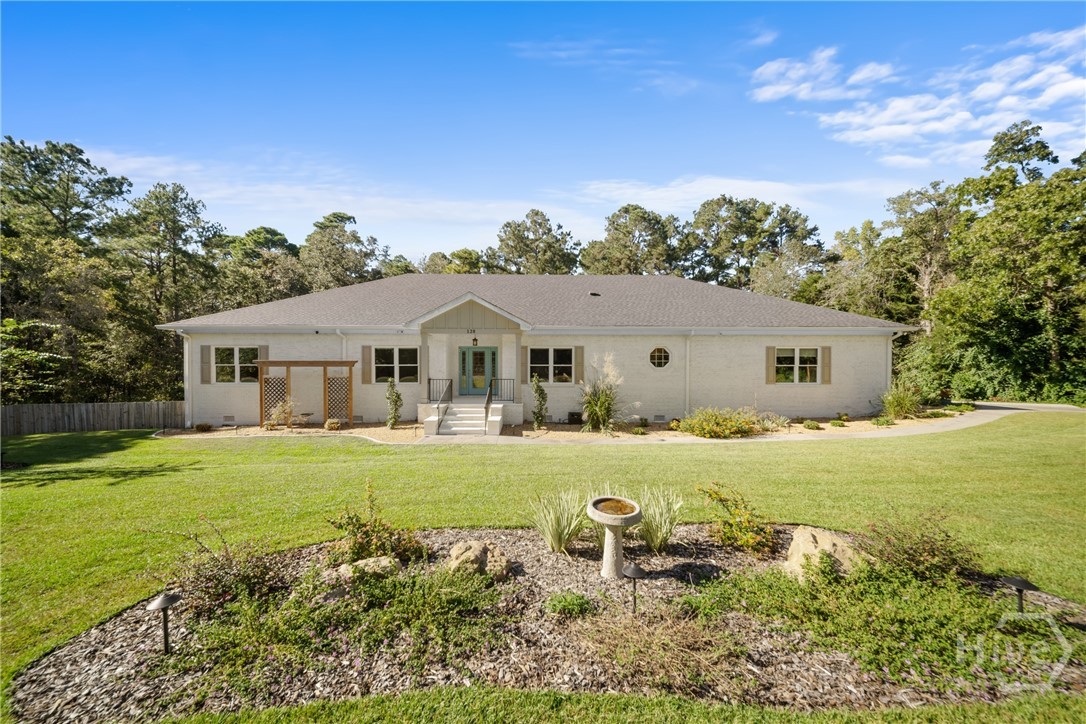 128 Oak Ridge Property Photo 1