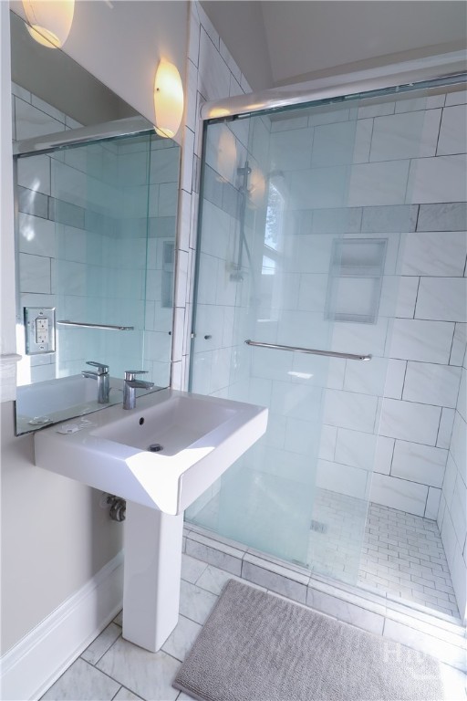 313 W 33rd Street Property Photo 11