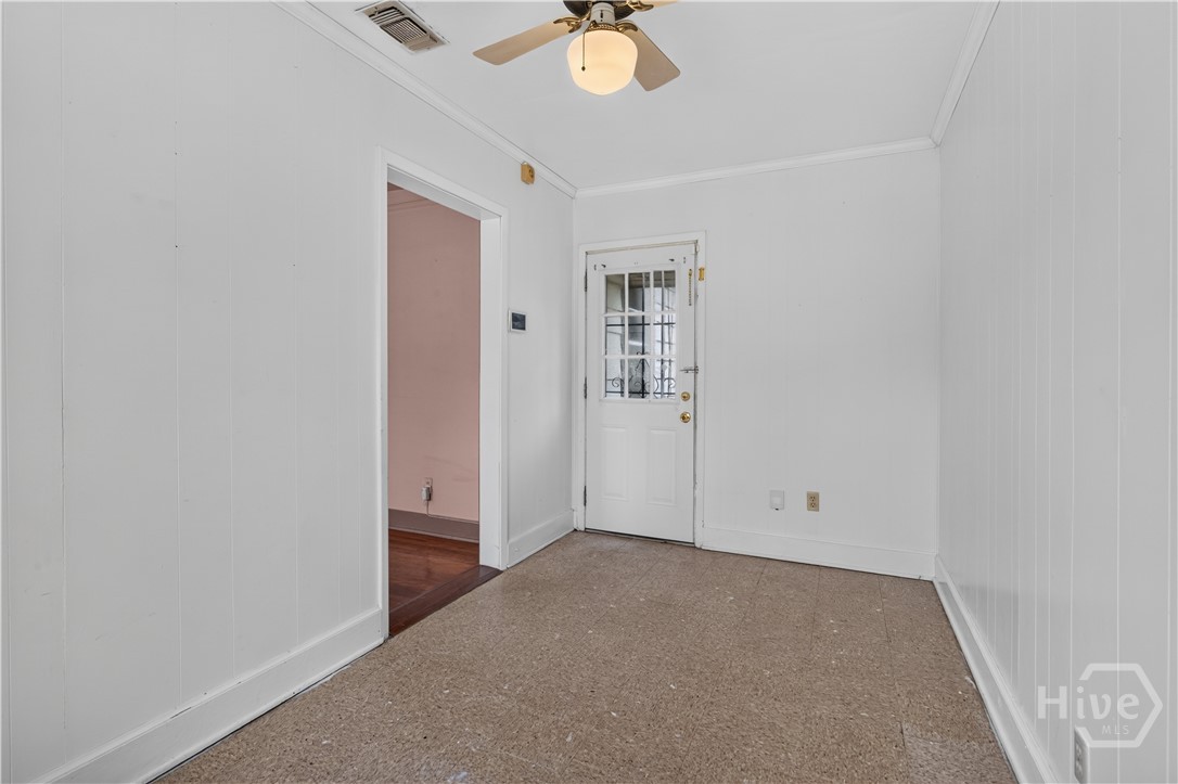 2321 E 38th Street Property Photo 20