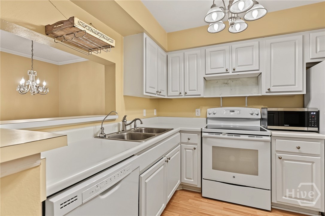 12300 Apache Avenue 1612 Property Photo 7