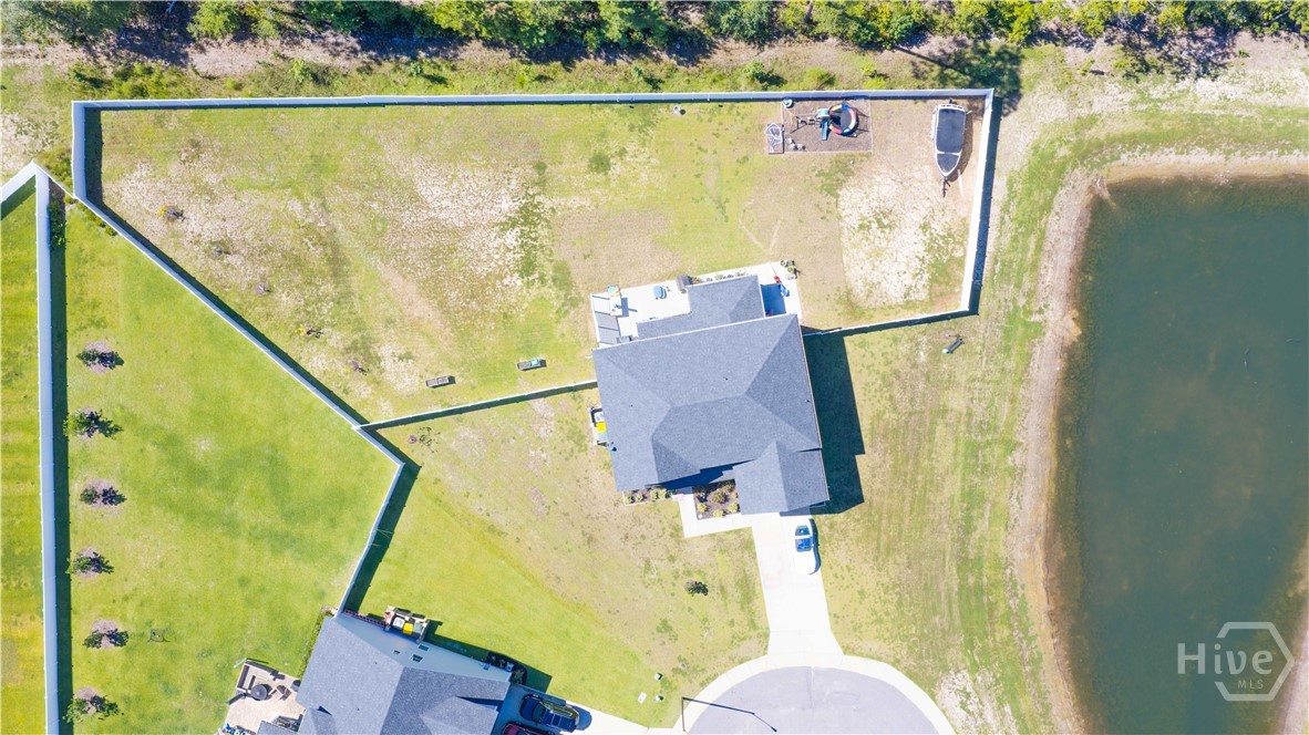 115 Finch Lane Property Photo 4