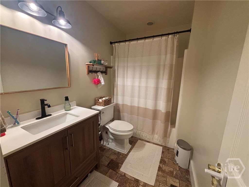 777 High Bluff Road Property Photo 23