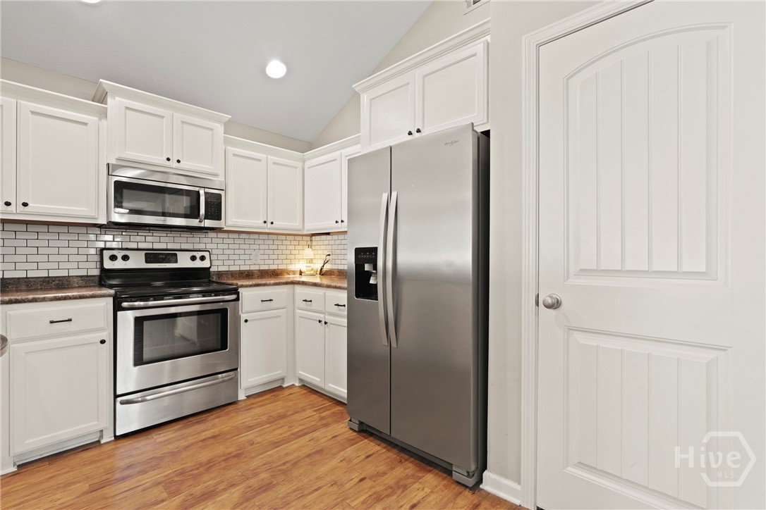 306 Madison Oaks Drive Property Photo 14