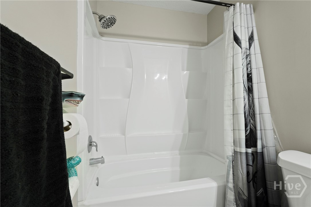306 Madison Oaks Drive Property Photo 32