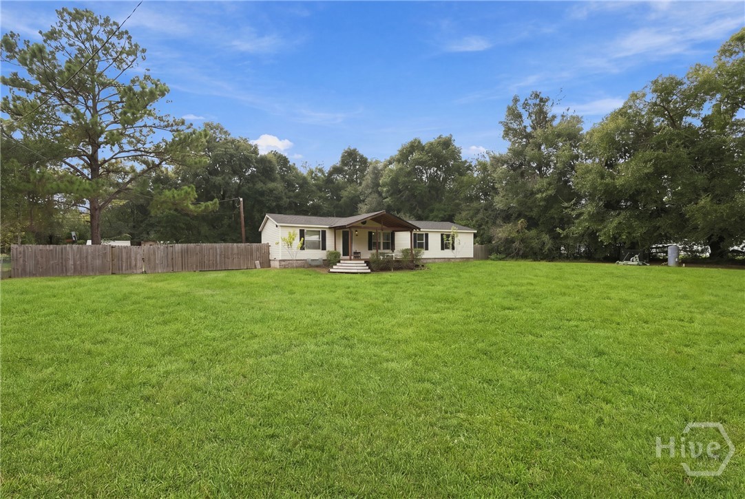 415 Shellie Helmey Road Property Photo 2