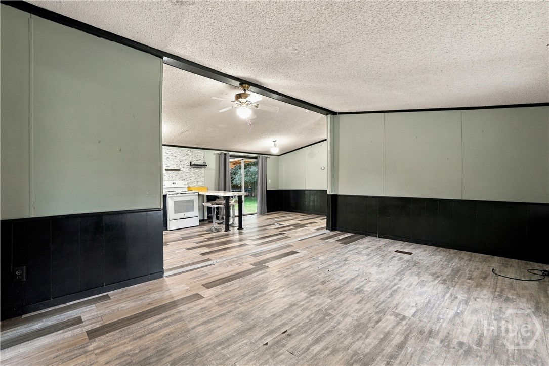 415 Shellie Helmey Road Property Photo 6