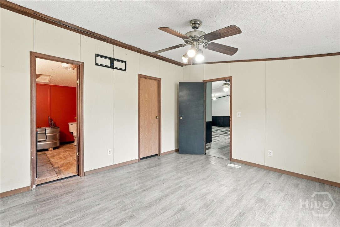 415 Shellie Helmey Road Property Photo 23